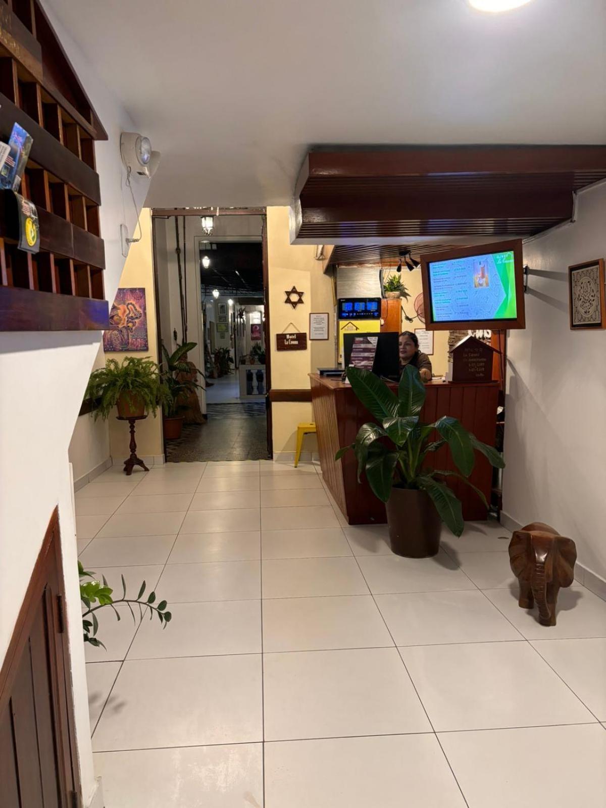 Hotel La Casona Iquitos Exterior foto
